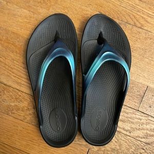 Oofos Women’s Luxe Sandal